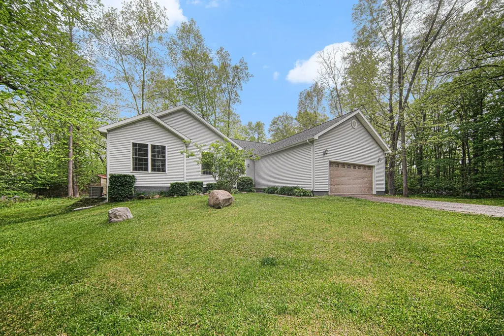 2088 Hickory Lane Spring Arbor Township MI 49201