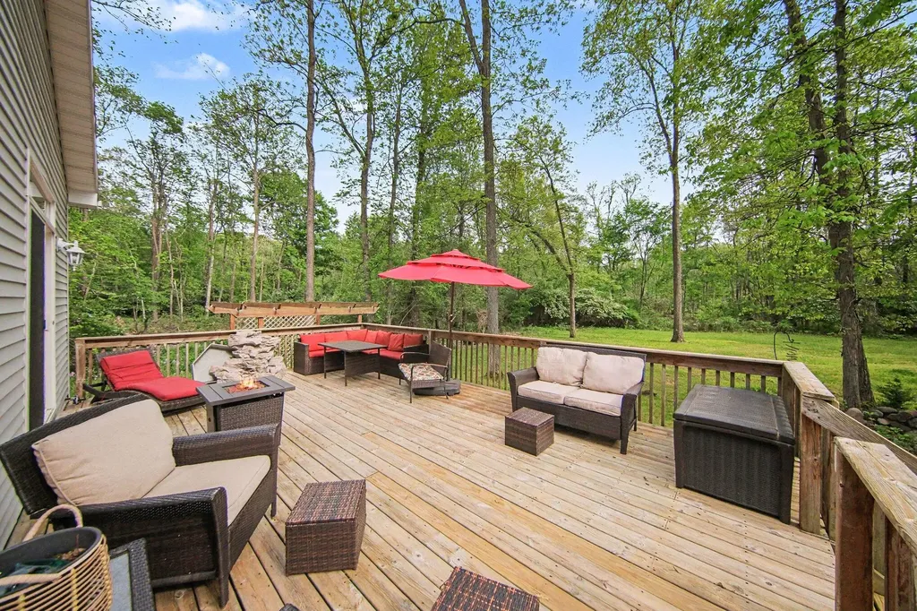 2088 Hickory Lane Spring Arbor Township MI 49201