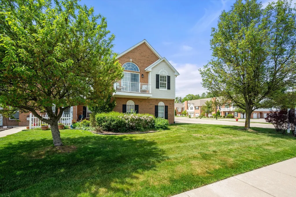 597 Olde English Circle Howell Township MI 48855