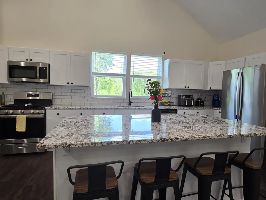 4086 W Commerce Road Milford Charter Township MI 48380