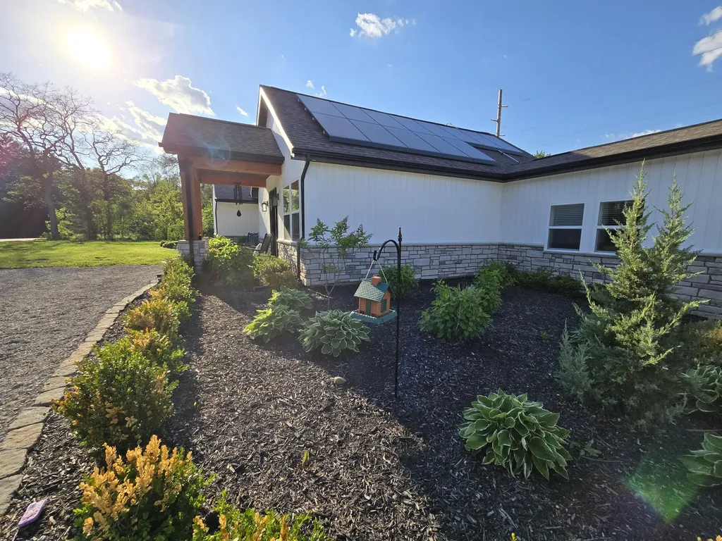 4086 W Commerce Road Milford Charter Township MI 48380