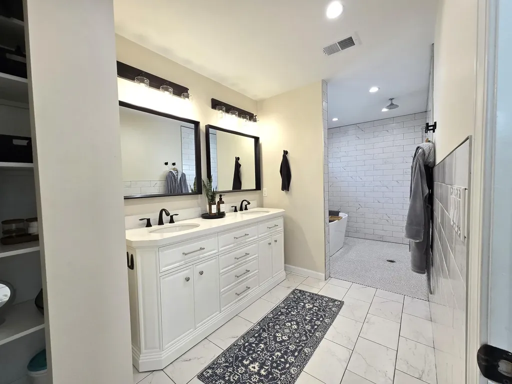 4086 W Commerce Road Milford Charter Township MI 48380