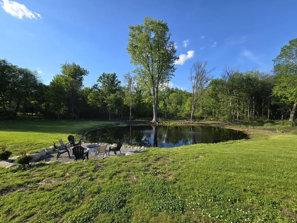 4086 W Commerce Road Milford Charter Township MI 48380