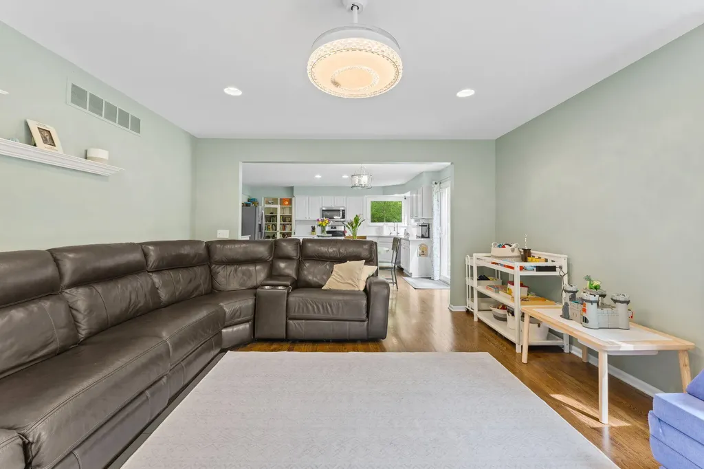7824 Turnberry Drive Northfield Township MI 48189