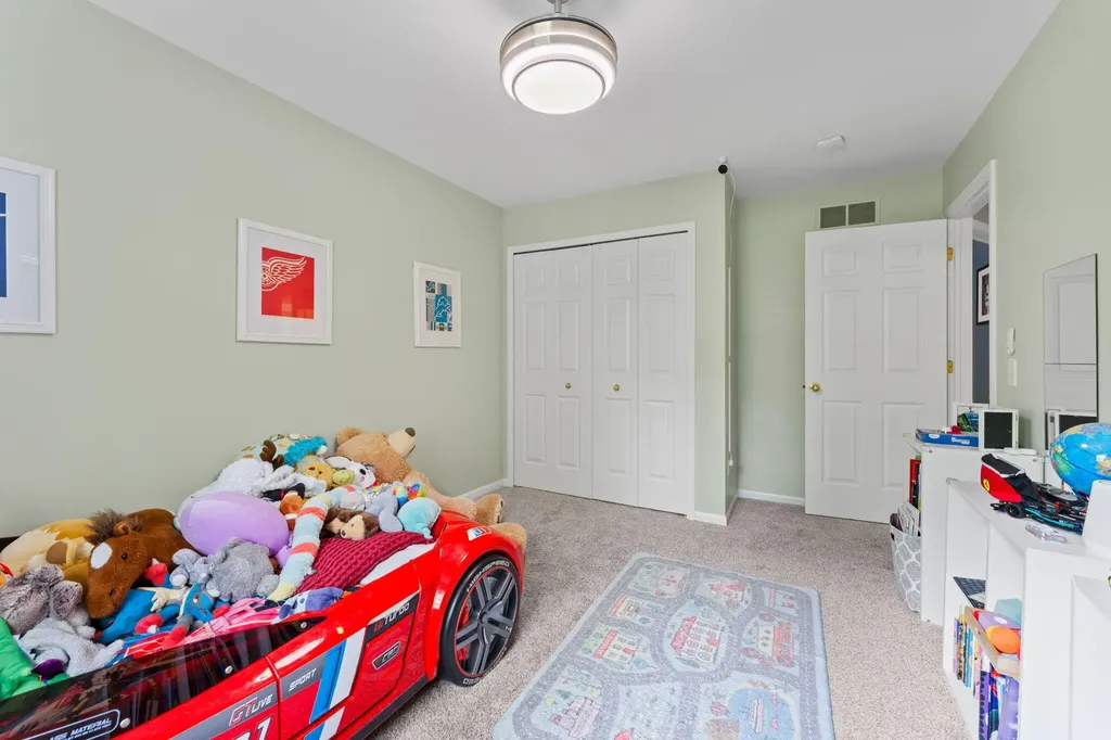 7824 Turnberry Drive Northfield Township MI 48189
