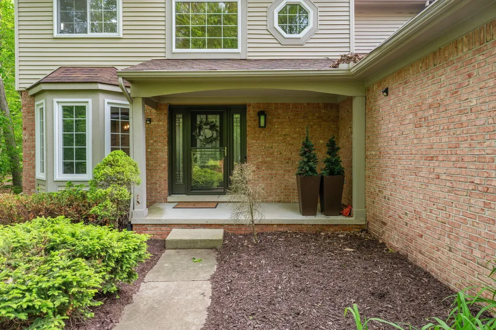 7824 Turnberry Drive Northfield Township MI 48189