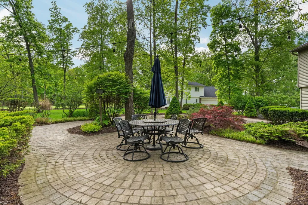 7824 Turnberry Drive Northfield Township MI 48189