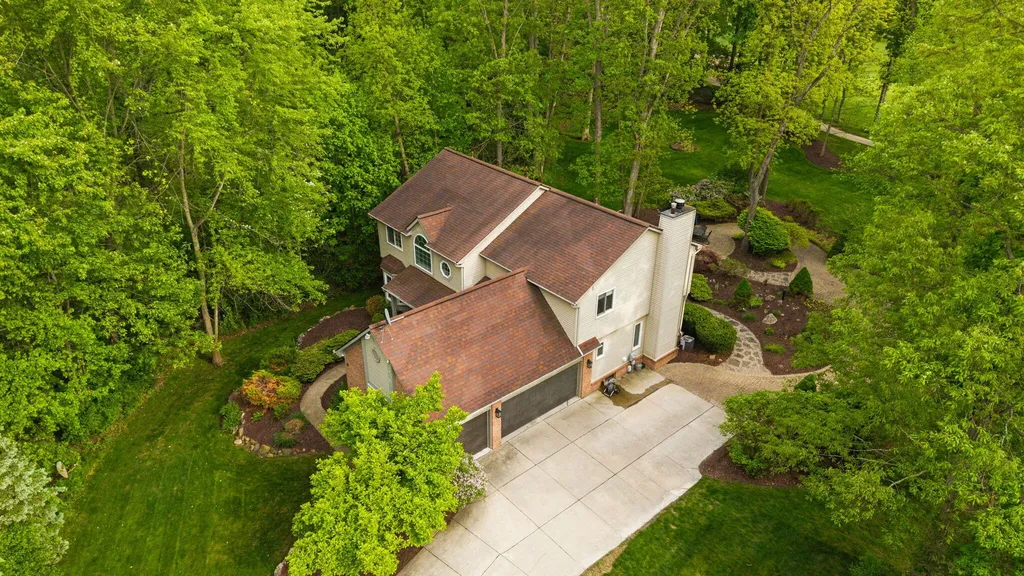 7824 Turnberry Drive Northfield Township MI 48189