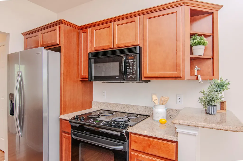 45587 N Stonewood Road Canton Charter Township MI 48187