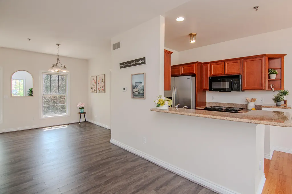 45587 N Stonewood Road Canton Charter Township MI 48187