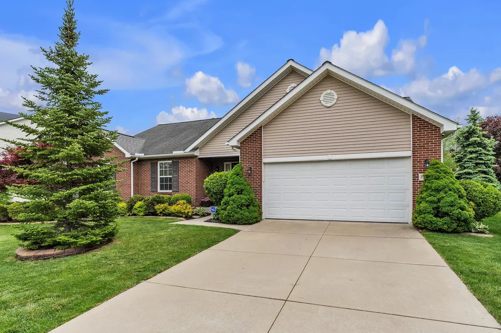 31185 Handsomer Drive Huron Charter Township MI 48134
