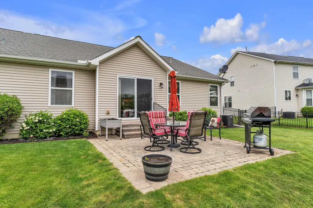 31185 Handsomer Drive Huron Charter Township MI 48134