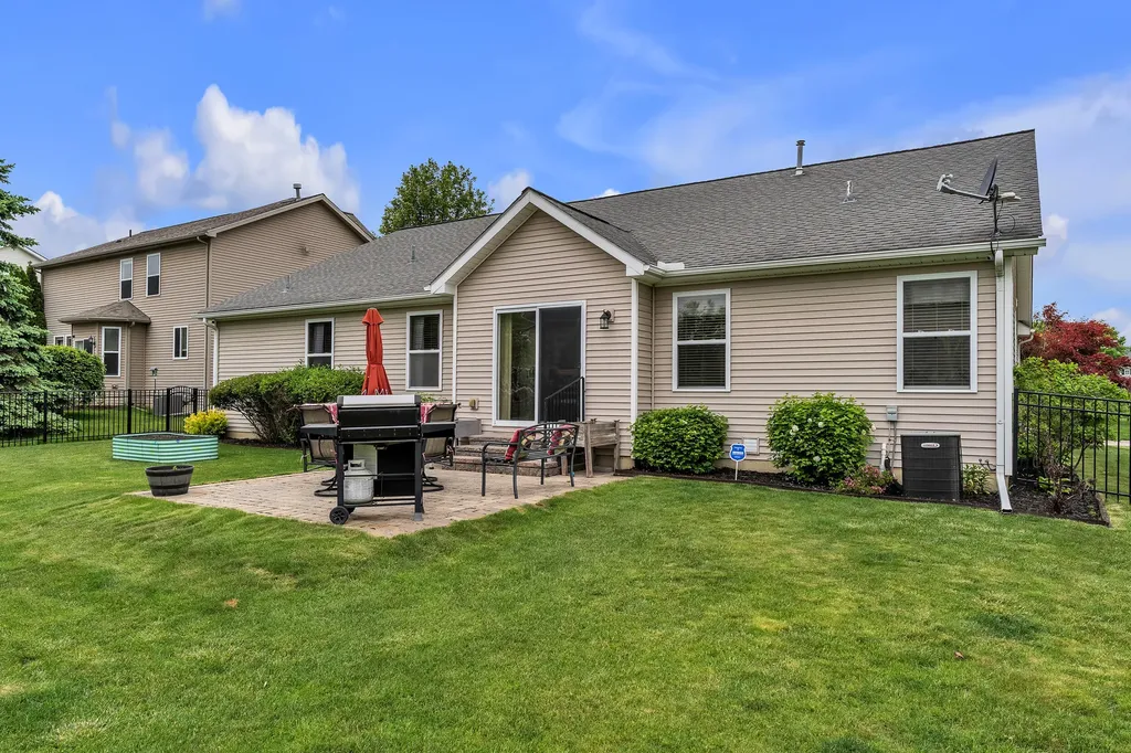 31185 Handsomer Drive Huron Charter Township MI 48134