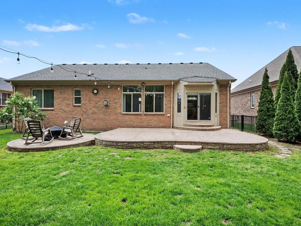 45654 Lookout Drive Macomb Township MI 48044