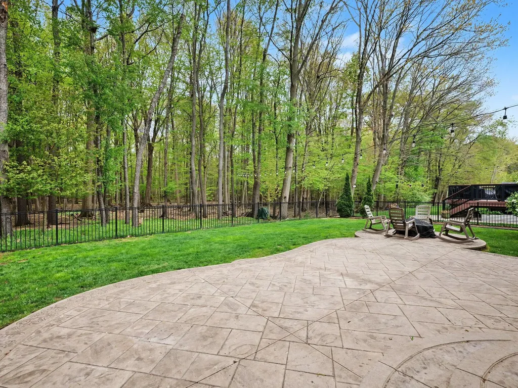 45654 Lookout Drive Macomb Township MI 48044