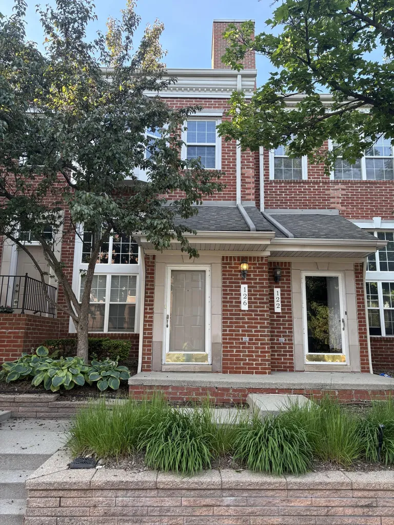 126 Allenhurst Avenue Royal Oak City MI 48067
