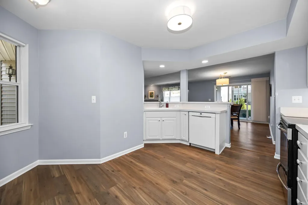 717 Fieldstone Circle W Chelsea City MI 48118