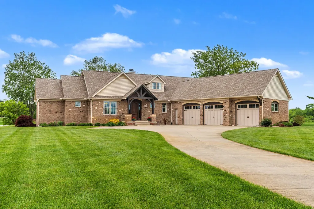 9168 Mirage Lake Drive York Charter Township MI 48160