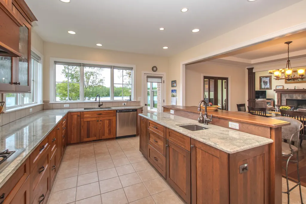 9168 Mirage Lake Drive York Charter Township MI 48160