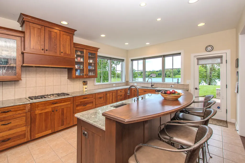 9168 Mirage Lake Drive York Charter Township MI 48160