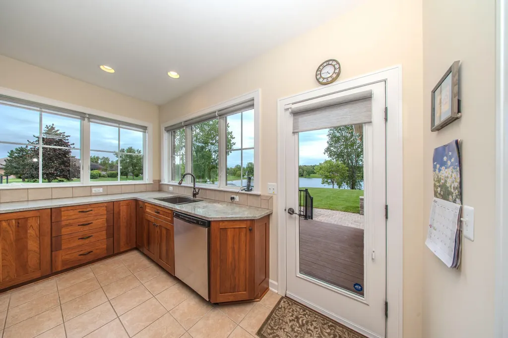 9168 Mirage Lake Drive York Charter Township MI 48160
