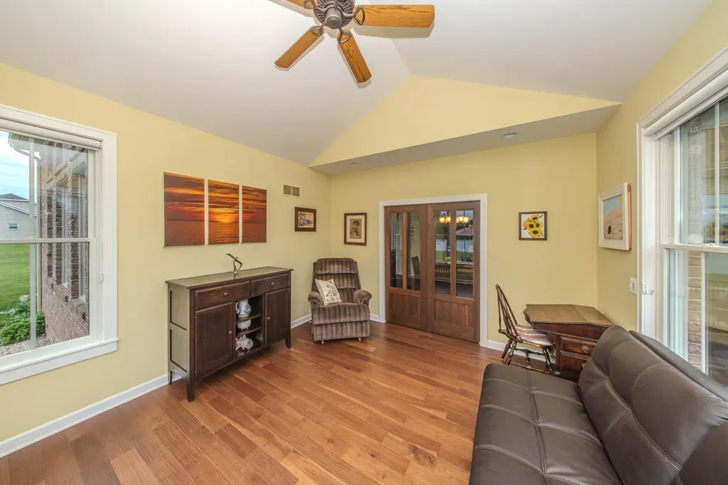 9168 Mirage Lake Drive York Charter Township MI 48160
