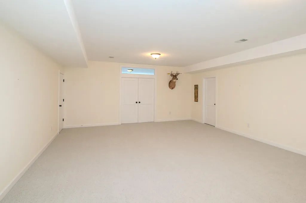 9168 Mirage Lake Drive York Charter Township MI 48160