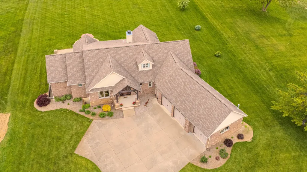 9168 Mirage Lake Drive York Charter Township MI 48160