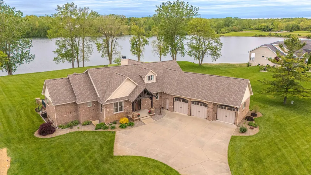 9168 Mirage Lake Drive York Charter Township MI 48160