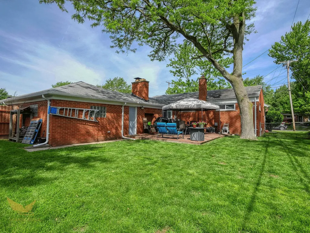 21114 Danbury Street Clinton Charter Township MI 48035