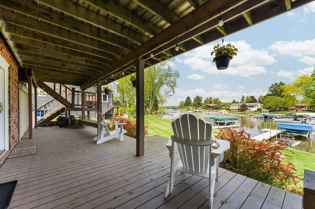 7490 Ledgewood Drive Tyrone Township MI 48430