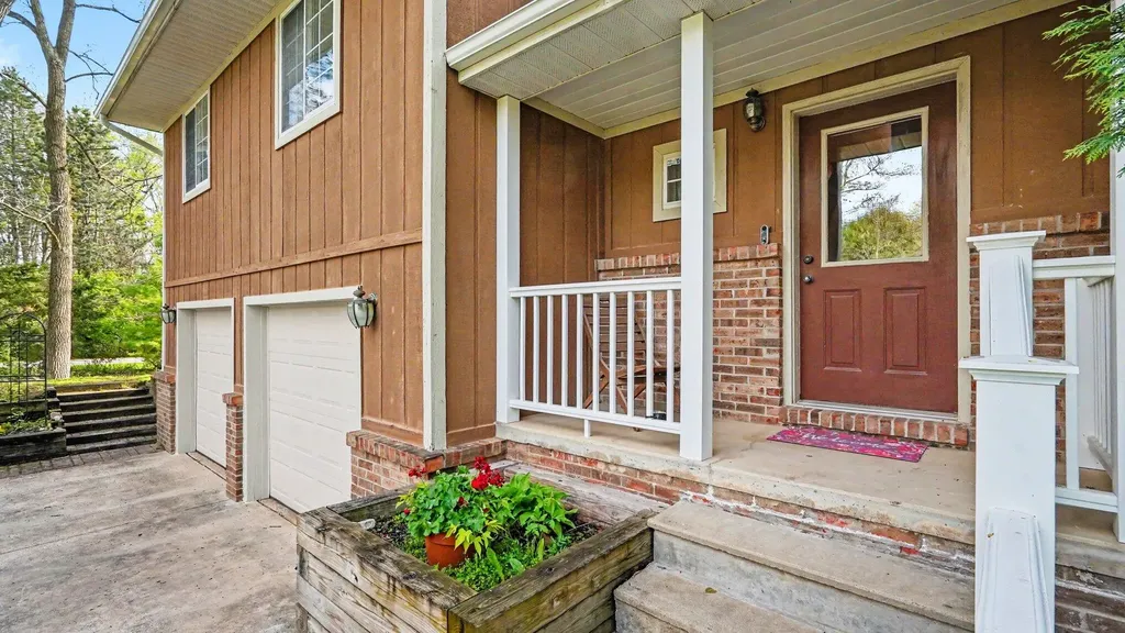 442 W Delhi Road Scio Township MI 48103