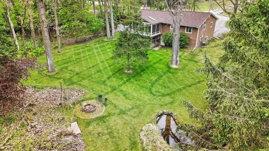 442 W Delhi Road Scio Township MI 48103