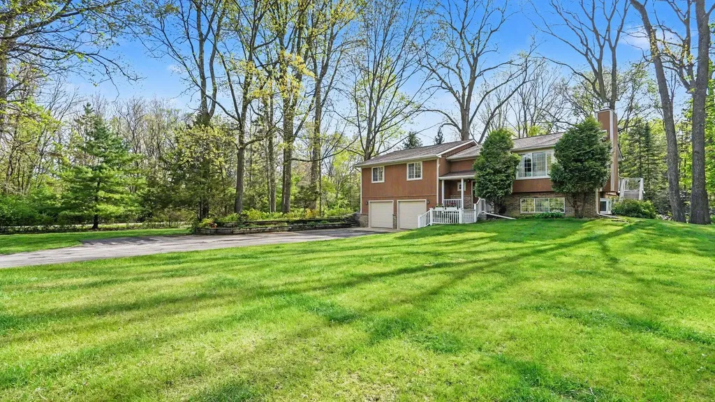442 W Delhi Road Scio Township MI 48103