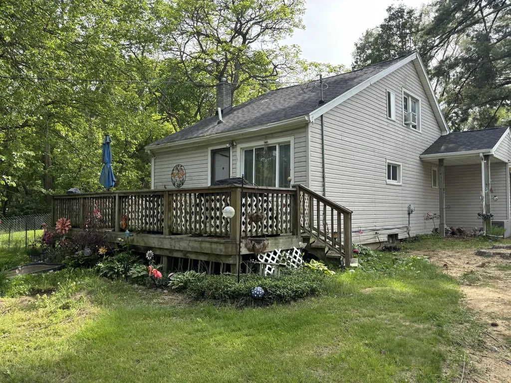 2545 Massena Avenue Commerce Charter Township MI 48382