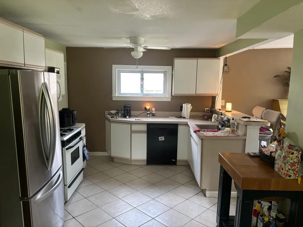 2545 Massena Avenue Commerce Charter Township MI 48382