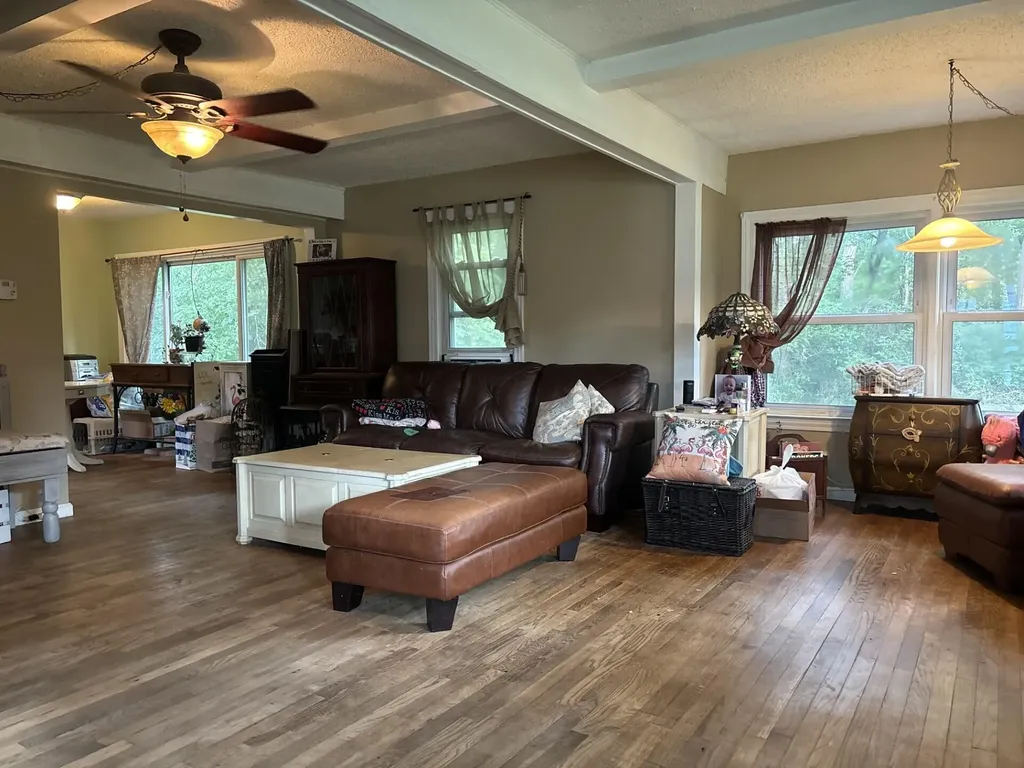 2545 Massena Avenue Commerce Charter Township MI 48382