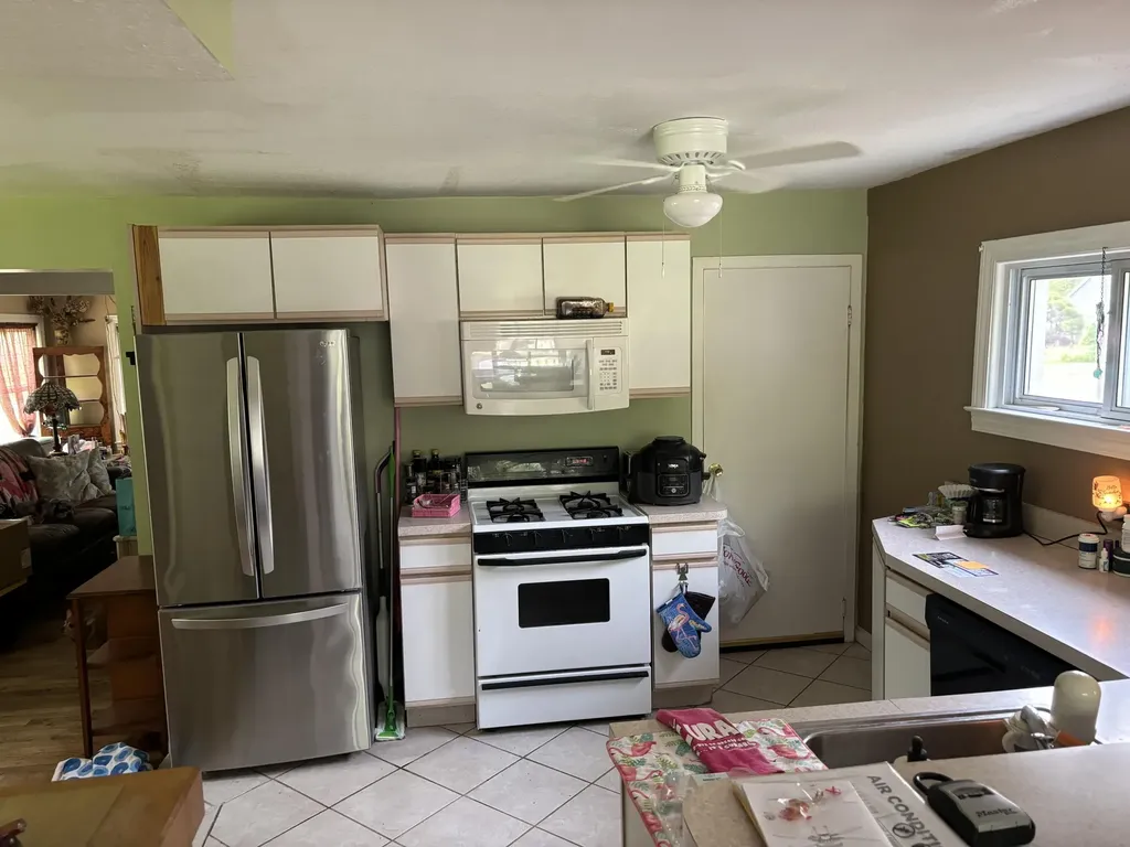 2545 Massena Avenue Commerce Charter Township MI 48382