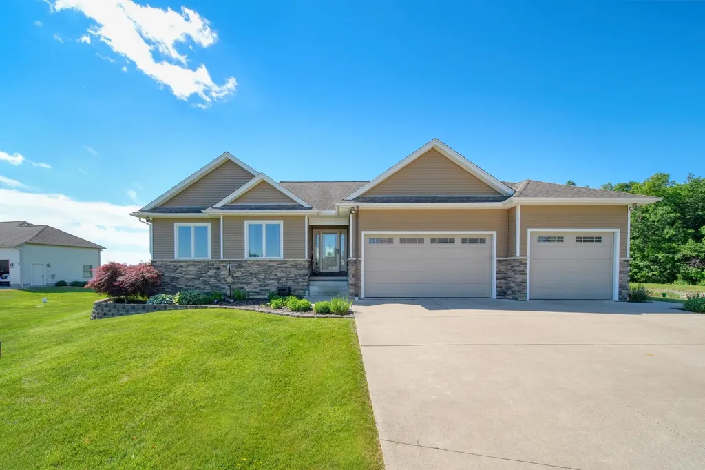7602 Stonehedge Drive Cambridge Township MI 49265