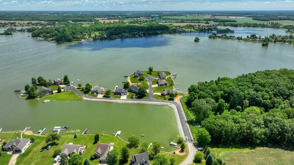 7602 Stonehedge Drive Cambridge Township MI 49265