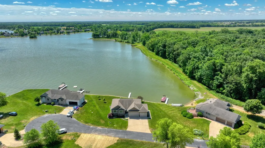 7602 Stonehedge Drive Cambridge Township MI 49265