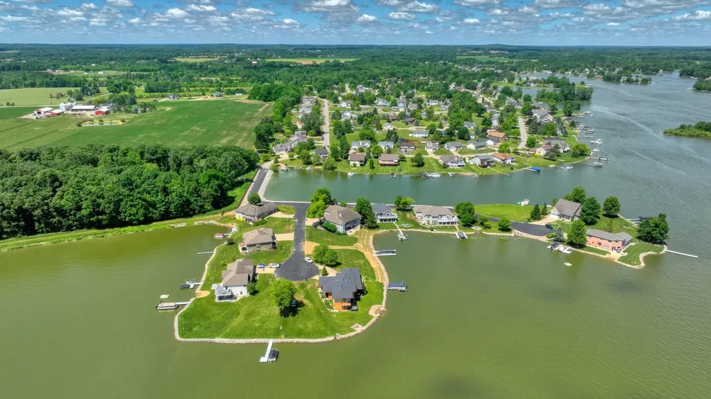 7602 Stonehedge Drive Cambridge Township MI 49265