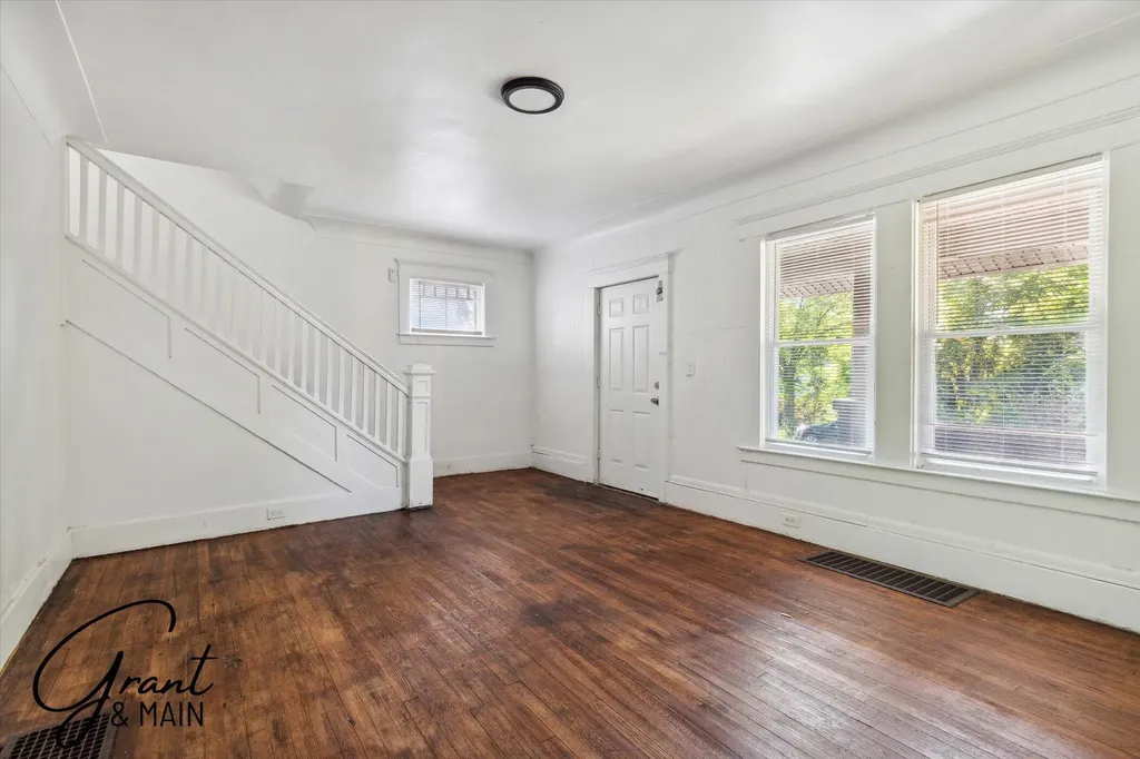 326 Eason Avenue Highland Park City MI 48203