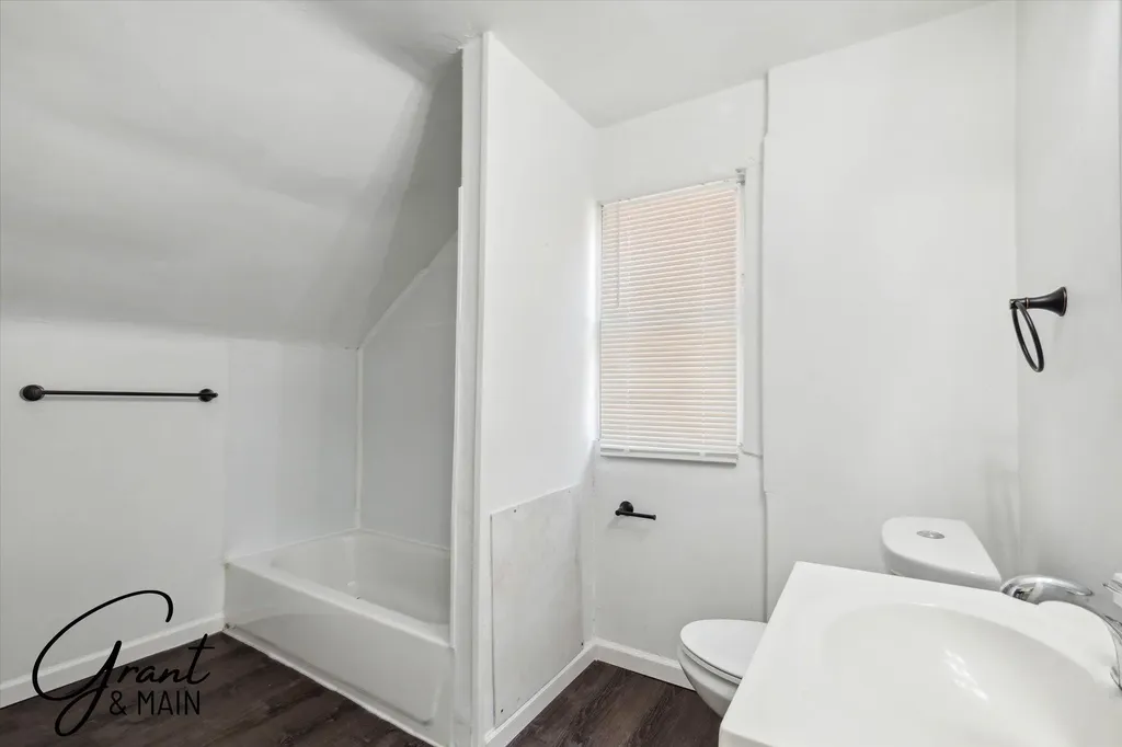 326 Eason Avenue Highland Park City MI 48203