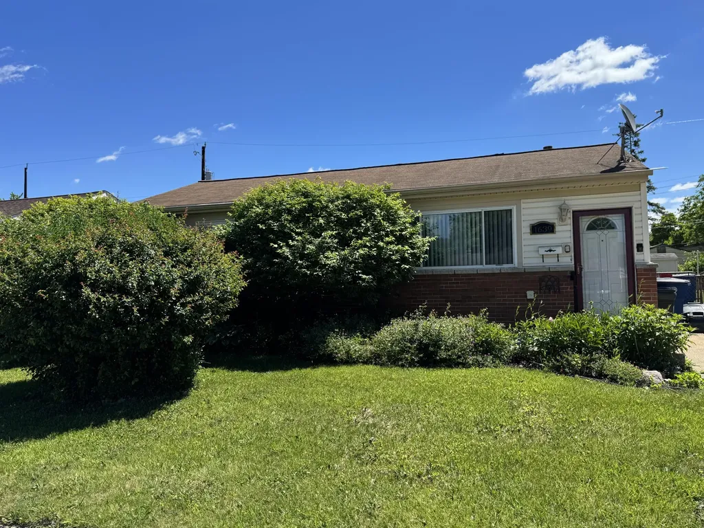1639 Winifred Street Westland City MI 48186