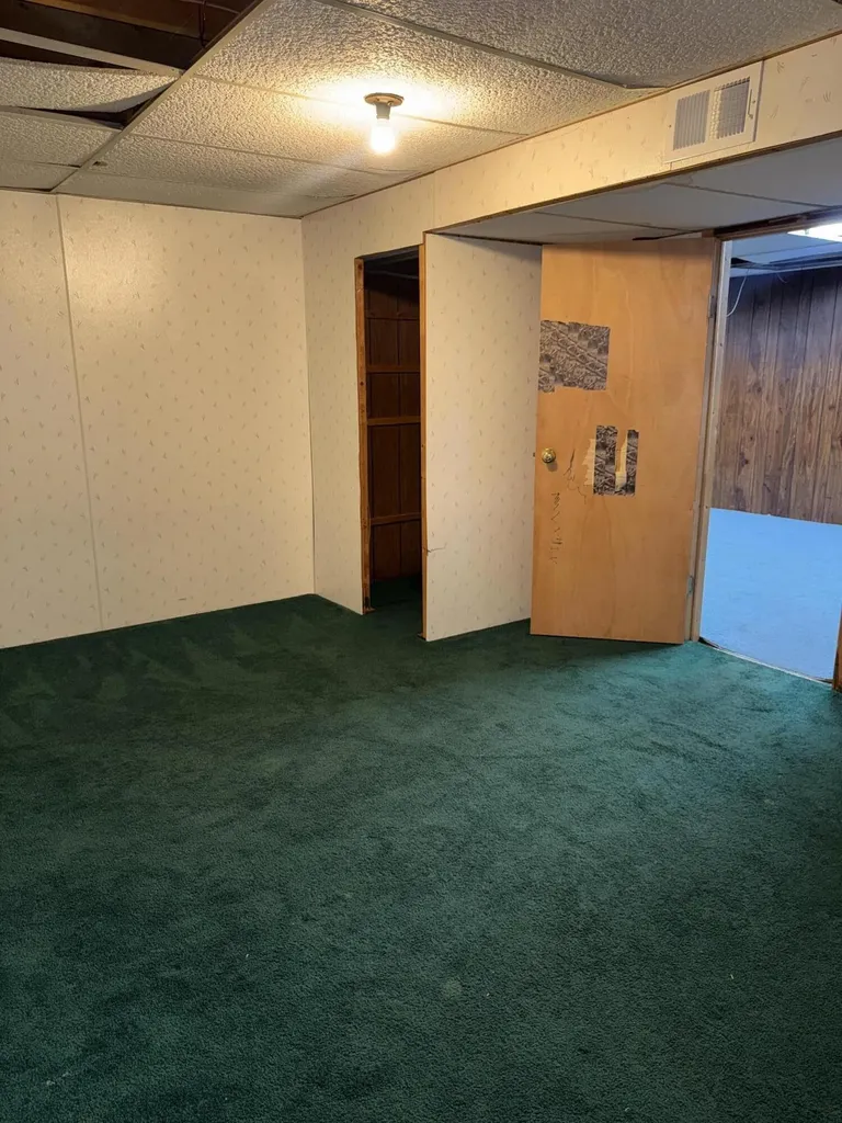 1639 Winifred Street Westland City MI 48186
