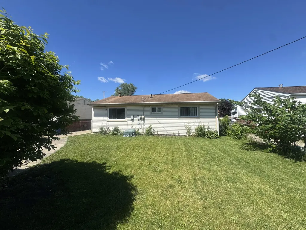 1639 Winifred Street Westland City MI 48186