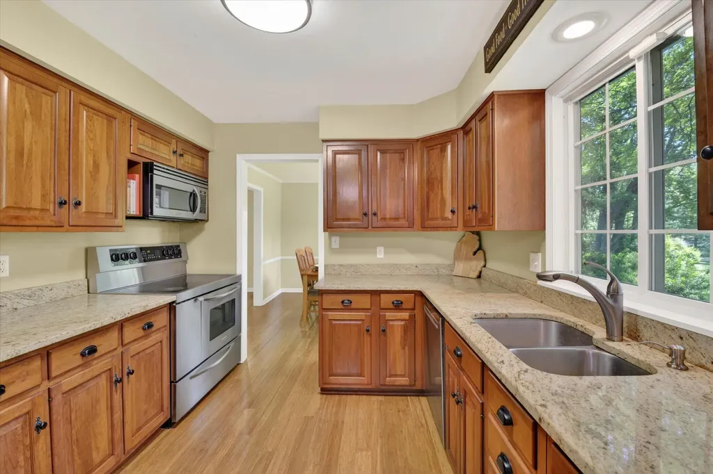 48377 Gyde Road Canton Charter Township MI 48187