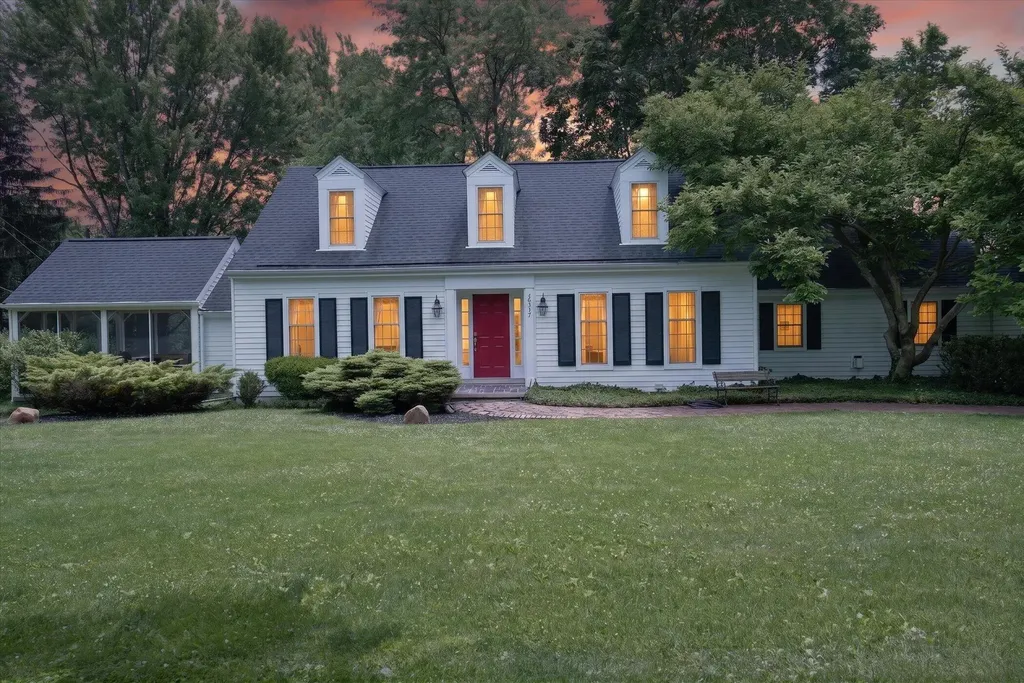 48377 Gyde Road Canton Charter Township MI 48187