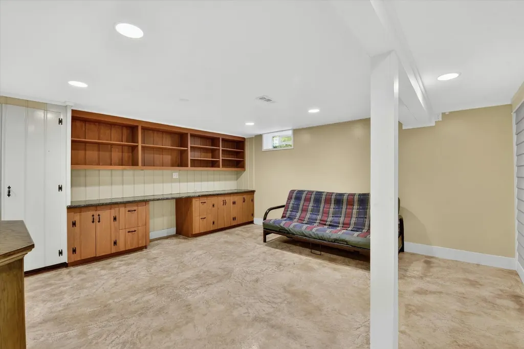 48377 Gyde Road Canton Charter Township MI 48187